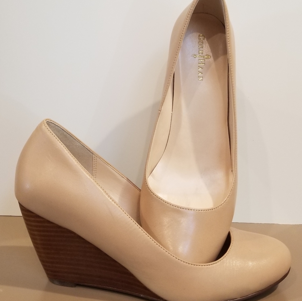 Cole Haan wedge heel pumps, sz 7